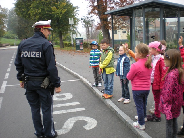 Verkehrserziehung der 1. Klassen