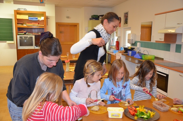 Eine leckere Jause für die Kinder der 1a Klasse