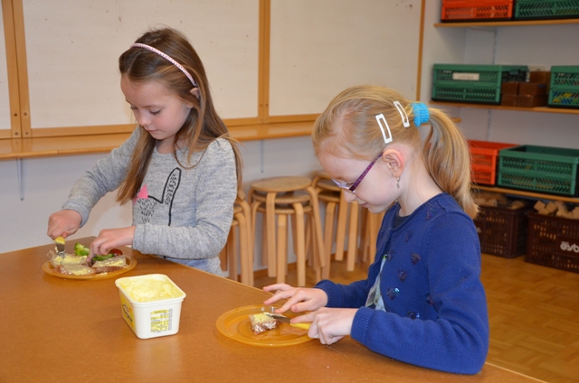 Eine leckere Jause für die Kinder der 1a Klasse