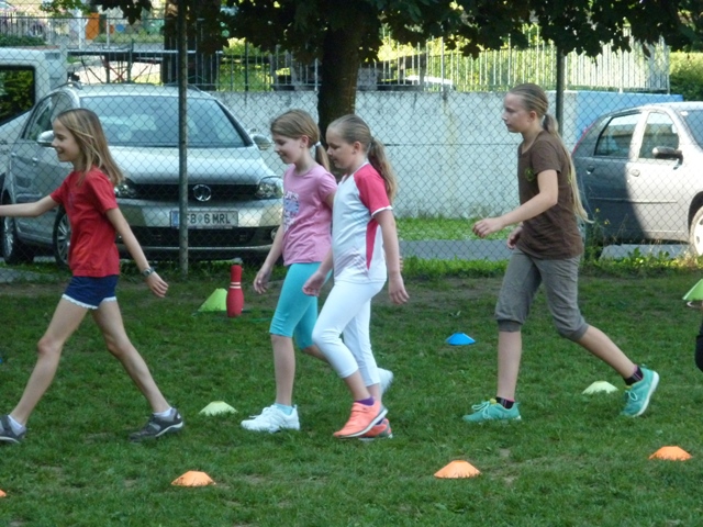 Lustige Turnstunden für die 4b Klasse mit Hrn. Kaufmann vom Bewegungsland Steiermark