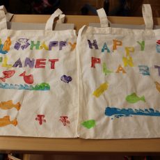 Die ÖKO-Kiddies und der Plastik-Freitag Die ÖKO-Kiddies und der Plastik-Freitag